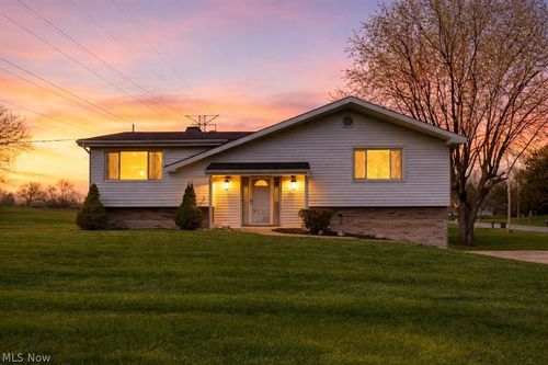 3305 Dueber Ave Sw, Canton, OH, 44706-4720 | Card Image