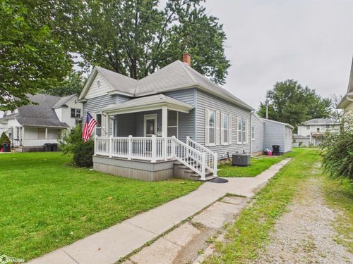 533 Chester Ave, Ottumwa, IA, 52501-4145 | Card Image