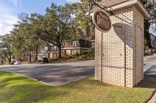 apt-206-2020 Continental Ave, TALLAHASSEE, FL, 32304-1701 | Card Image