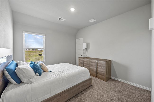 Upstairs 3rd bedroom with walk-in closet | Image 20