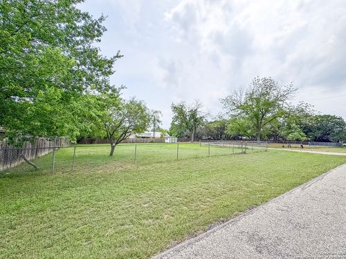 1054 &amp; 1062 Peach Tree, New Braunfels, TX, 78132 | Card Image