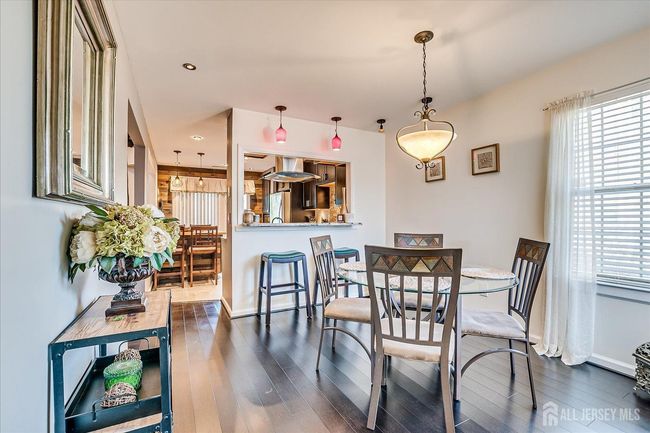 55 Renaissance Ln, Townhouse with 2 bedrooms, 2 bathrooms and null parking in New Brunswick NJ | Image 4