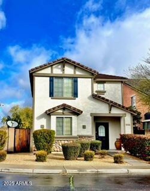 3708 E Kerry Ln, Phoenix, AZ, 85050-6372 | Card Image