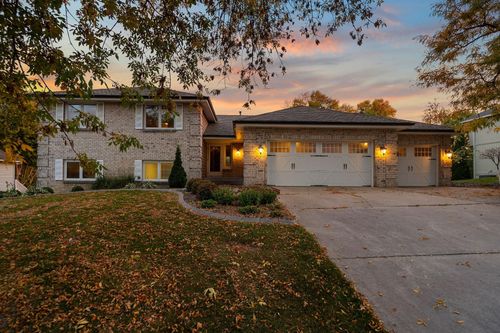 14175 88th Pl N, Maple Grove, MN, 55369-9321 | Card Image