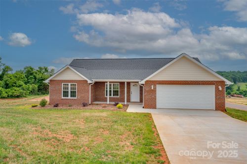 147 Central Park Cir, Spindale, NC, 28160-1576 | Card Image