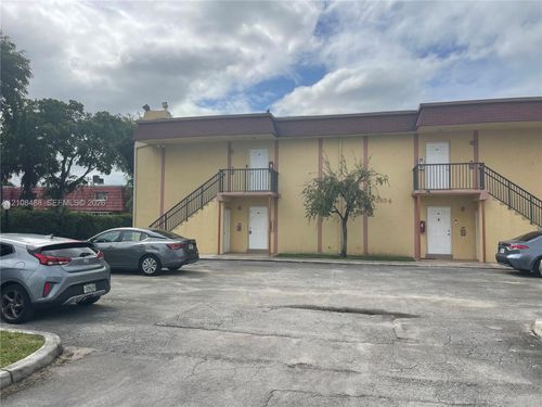 1b-2854 Nw 55th Ave, Lauderhill, FL, 33313-2512 | Card Image