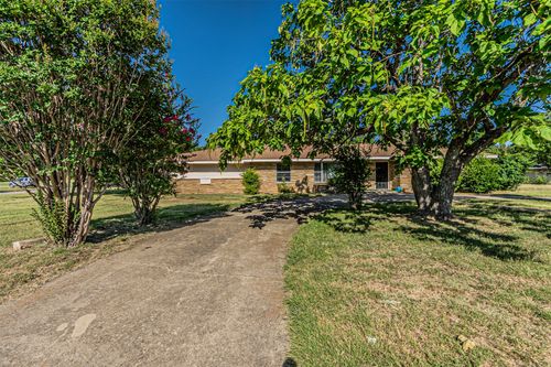 3200 Grady St, Forest Hill, TX, 76119-6616 | Card Image