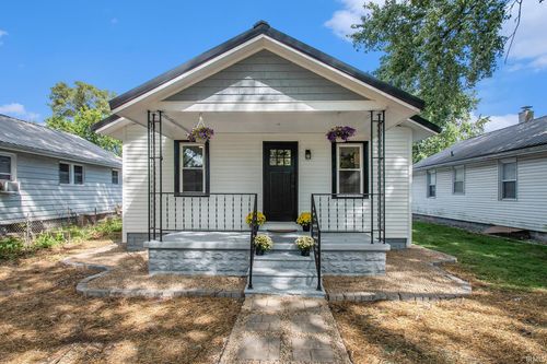 56328 Burr St, Elkhart, IN, 46516-1544 | Card Image