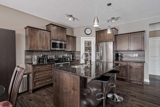 161 Rainbow Falls Heath, Home with 3 bedrooms, 2 bathrooms and 6 parking in Chestermere AB | Image 13