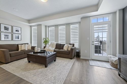 6 Mel Irving Dr, Bradford, ON, L3Z4P1 | Card Image