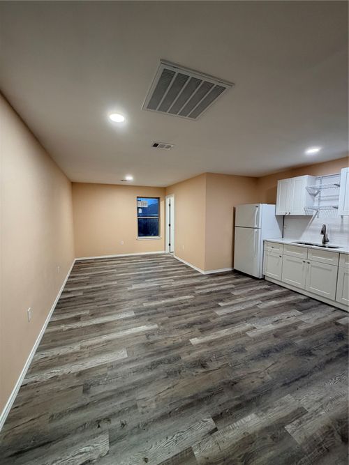 3827 Biglow Dr, Dallas, TX, 75216-5773 | Card Image
