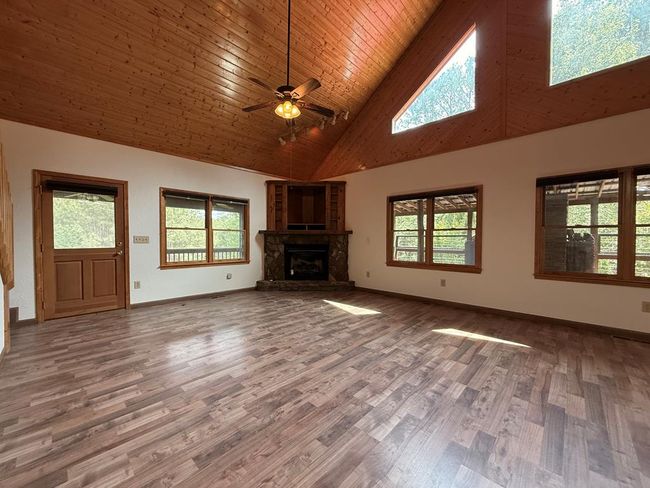 271 Postelle Rd, Home with 4 bedrooms, 4 bathrooms and 3 parking in Copperhill TN | Image 4