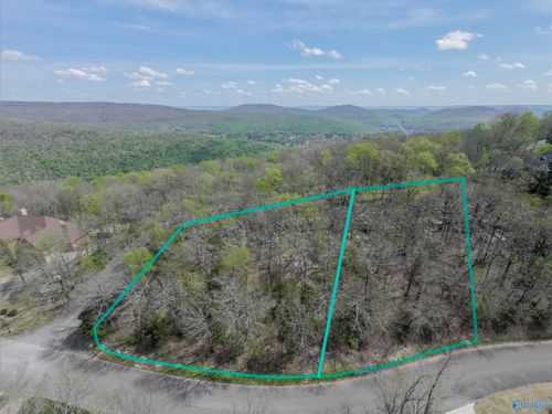 27 Asbury Rd Se, Huntsville, AL, 35801-1179 | Card Image