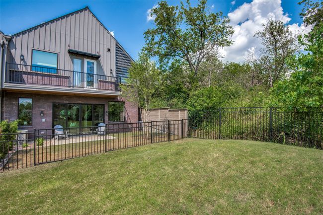 3962 Redding Row, Townhouse with 3 bedrooms, 3 bathrooms and null parking in Dallas TX | Image 12