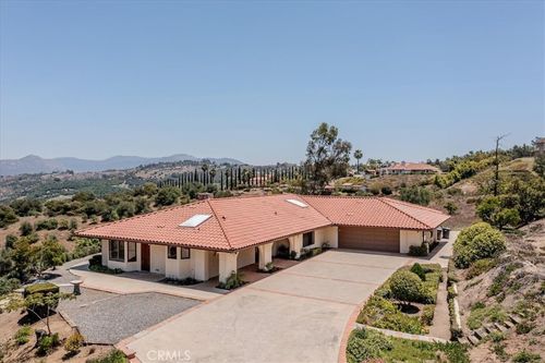 14490 Pauma Vista Dr, Valley Center, CA, 92082-4505 | Card Image