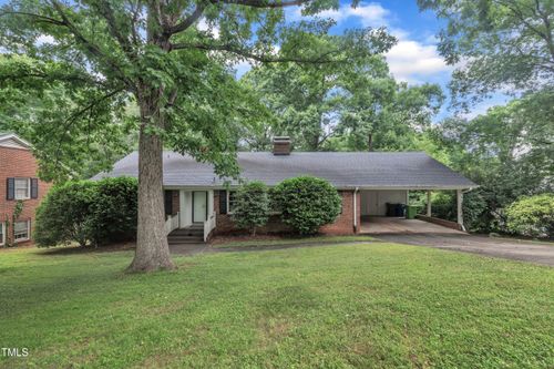 3304 Redbud Ln, Raleigh, NC, 27607-6831 | Card Image