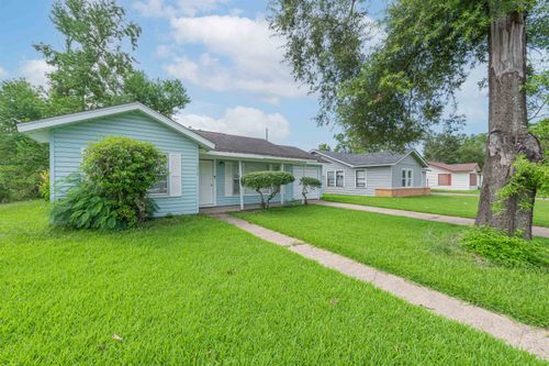 2315 Butler Dr, Orange, TX, 77630 | Card Image