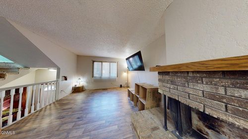 2873 Warwick Loop, Bismarck, ND, 58504-7647 | Card Image