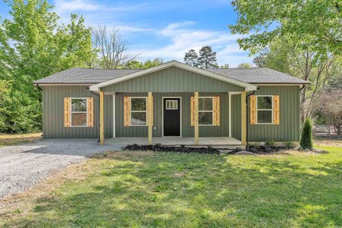320 Old Fort Rd, Old Fort, TN, 37362-7613 | Card Image