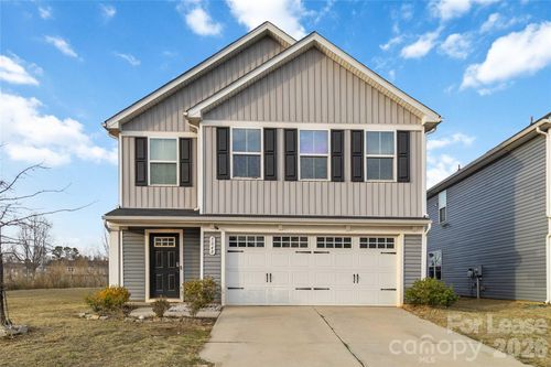 5048 Downhaul Dr, Charlotte, NC, 28269-3585 | Card Image