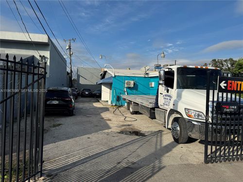 7241 Sw 42nd St, Miami, FL, 33155-4505 | Card Image