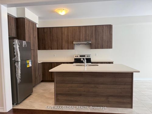 18 Lipscott Dr, Caledon, ON, L7C4K7 | Card Image