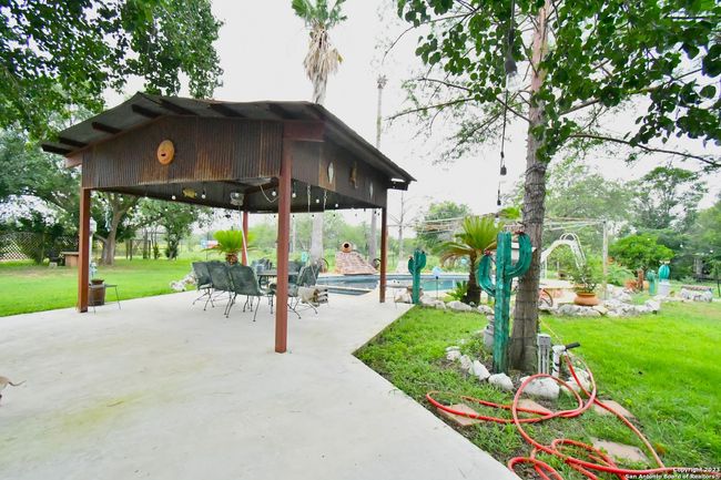 8389 E Loop 1604 S, House other with 5 bedrooms, 5 bathrooms and null parking in Adkins TX | Image 58