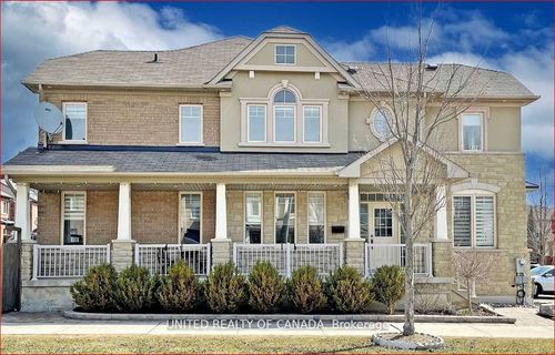 2 Thistle Ave, Richmond Hill, ON, L4E0C1 | Card Image