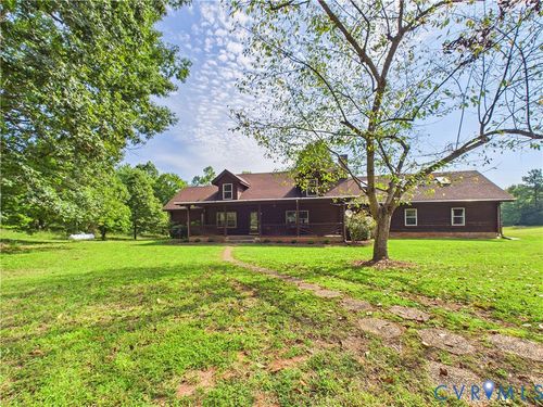 1323 Old Peach Tree Rd, Green Bay, VA, 23942-3013 | Card Image