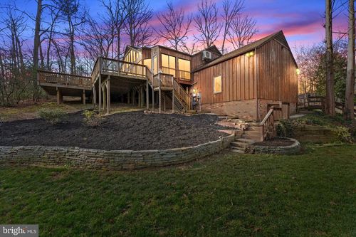 331 Braehead Dr, FREDERICKSBURG, VA, 22401-2211 | Card Image