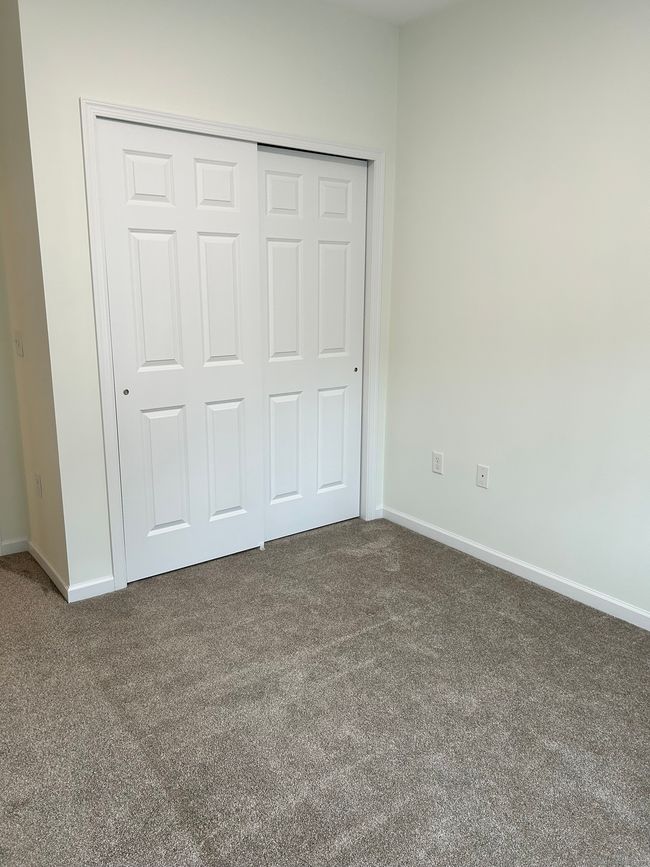 124 - 124 Center Meadow Ln, Condo with 2 bedrooms, 2 bathrooms and 1 parking in Danbury CT | Image 13
