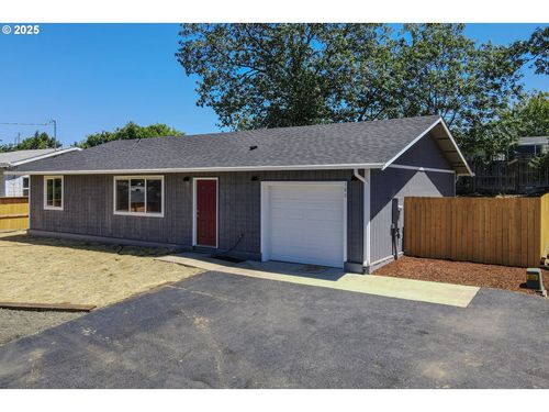 180 Se Darrell Ave, Winston, OR, 97496-6534 | Card Image