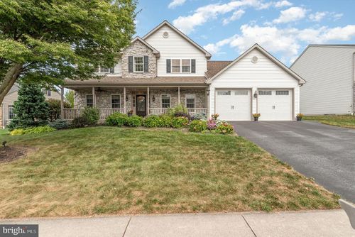 25 Olde Forge Dr, Elizabethtown, PA, 17022-9341 | Card Image