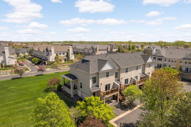 Aerial view of back deck | Image 33