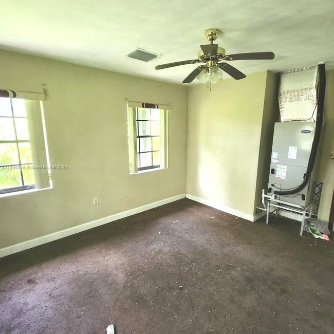 3250 Bacom Point Rd, House other with 5 bedrooms, 2 bathrooms and null parking in Pahokee FL | Image 8