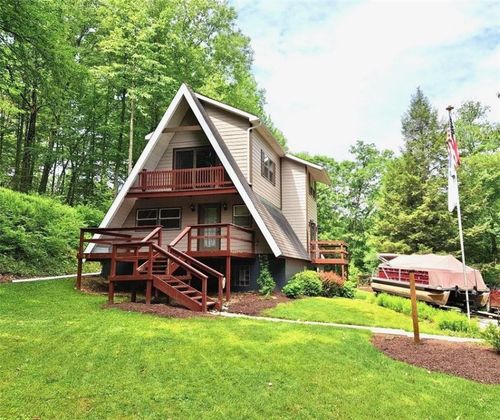 1021 Henrys Bend Rd, Oil City, PA, 16301-7213 | Card Image