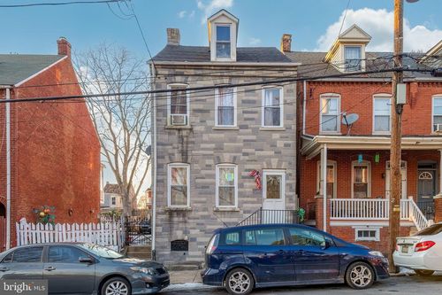 527 W Vine St, LANCASTER, PA, 17603-5243 | Card Image