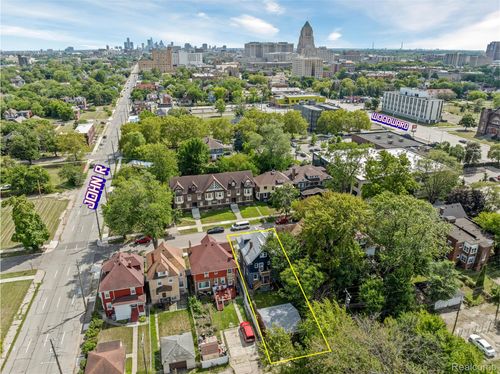 89 Hague St, Detroit, MI, 48202-2118 | Card Image