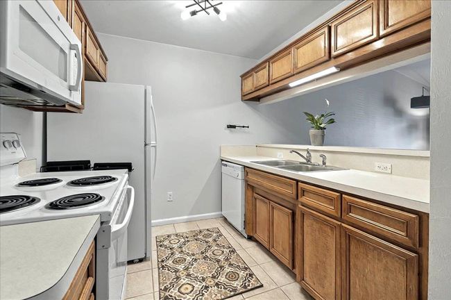 APT-12 - 2525 Hartsfield Rd, Condo with 3 bedrooms, 3 bathrooms and null parking in Tallahassee FL | Image 11