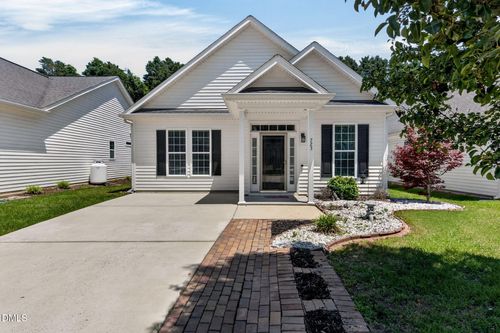 723 Barlang Cir, Fuquay Varina, NC, 27526-1982 | Card Image