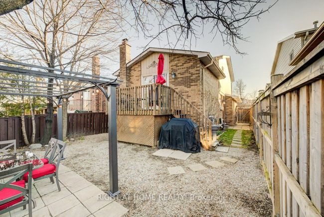 34 Langston Dr, House attached with 5 bedrooms, 3 bathrooms and 2 parking in Brampton ON | Image 36