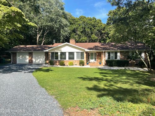 10 Salem Ln, Pinehurst, NC, 28374-9205 | Card Image