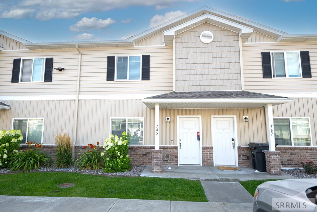 Trails End , Idaho Falls, ID 83402