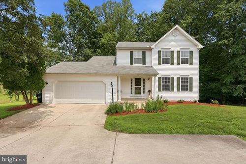 4796 Pearson Dr, WOODBRIDGE, VA, 22193-5413 | Card Image