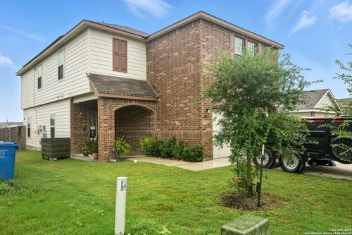 10426 Beachball Bnd, Converse, TX, 78109-2085 | Card Image