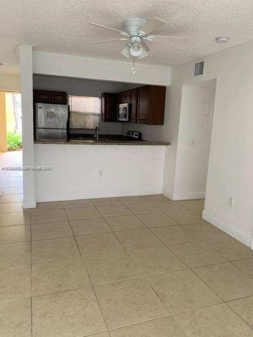 b-1522 Lake Crystal Dr, West Palm Beach, FL, 33411-4114 | Card Image
