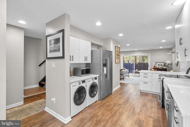 2273 Coppersmith Sq, Townhouse with 3 bedrooms, 3 bathrooms and null parking in RESTON VA | Image 8
