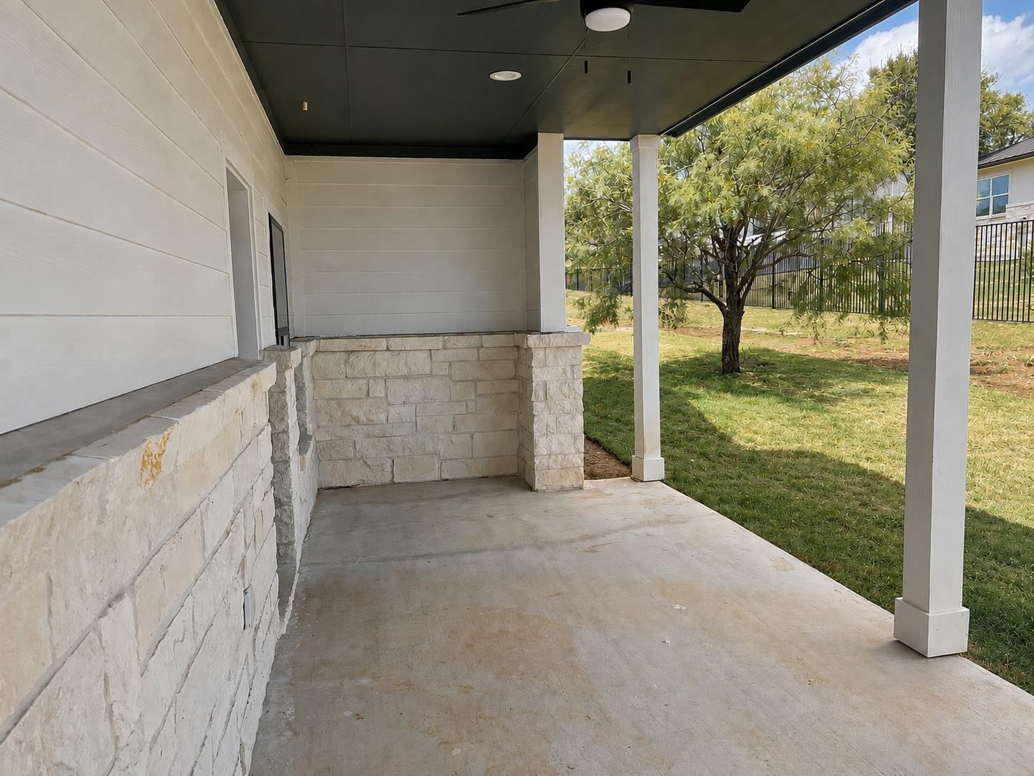 Residential in Horseshoe Bay 4