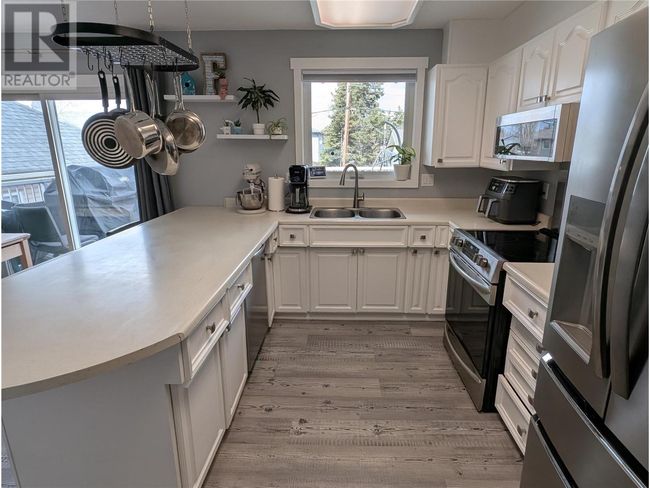 1532 109 Ave, House other with 4 bedrooms, 3 bathrooms and 7 parking in Dawson Creek BC | Image 9