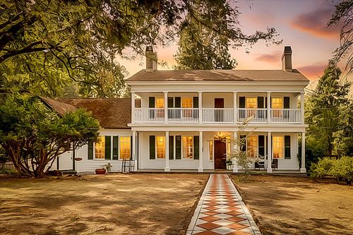 416 Zion St, Nevada City, CA, 95959-2728 | Card Image